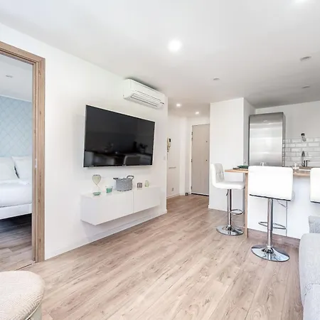 2 Pièces Piscine Et Appartement *